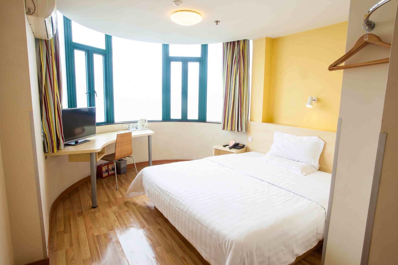 7Days Inn Wuhan Airport Panlong City ภายนอก รูปภาพ