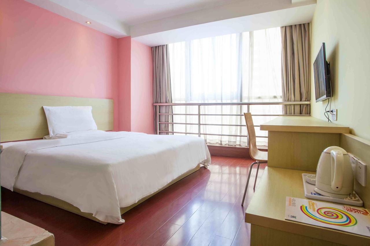 7Days Inn Wuhan Airport Panlong City ภายนอก รูปภาพ